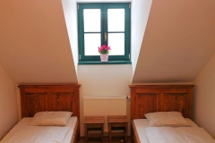 Horáreň Biely kríž